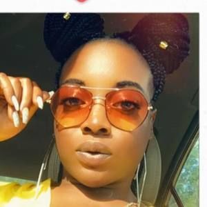 Meet your Posher, Tina